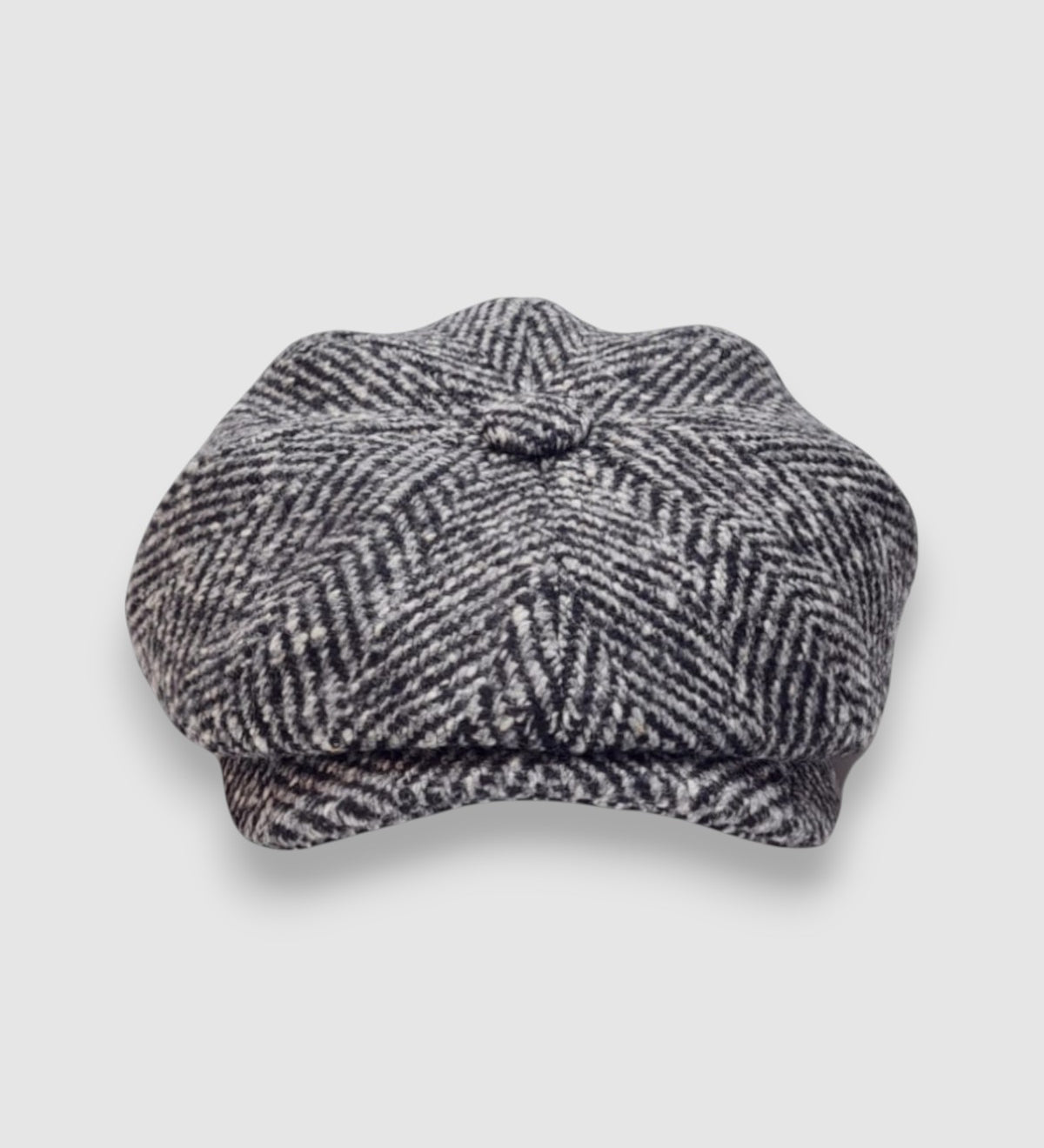 Bakerboy cap in grey herringbone virgin wool — Albert’s Salt, classic texture with structure, handmade by Mister Miller. front view.