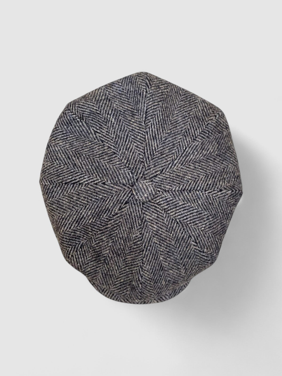 Oversized Bakerboy cap in grey Harris Tweed — Finch’s Gypsy by Mister Miller, above view